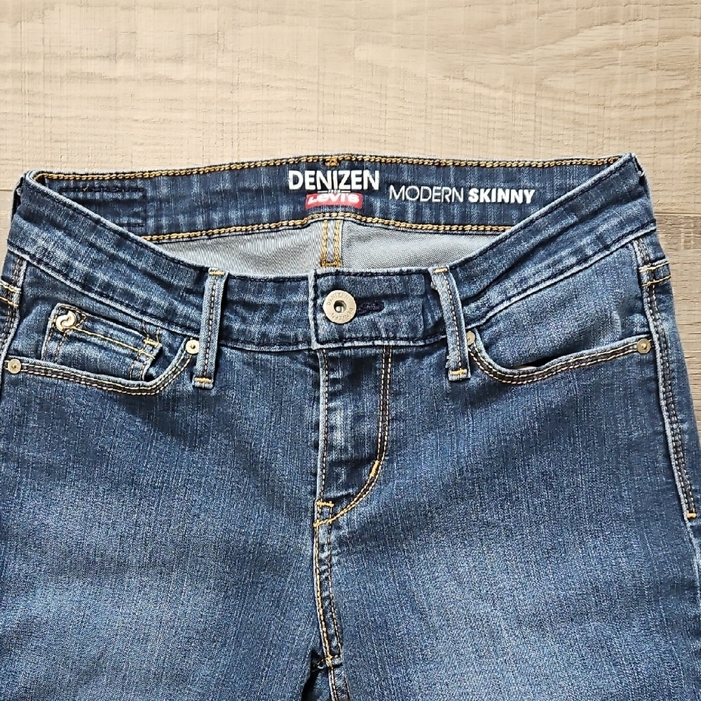 Denizen from Levi's Women's Skinny Jeans - Dark Blue